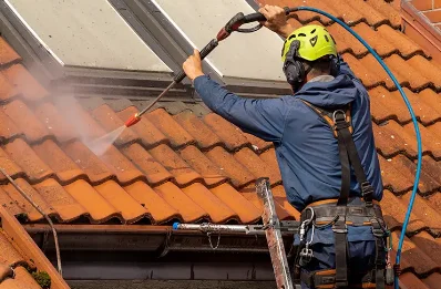 Démoussage et hydrofuge de toiture à l'Église-aux-Bois
